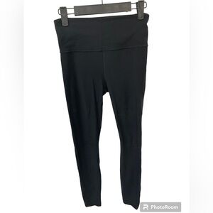 Athleta Black Women Tight Laser Cut Legging FA19 Sz XS R2